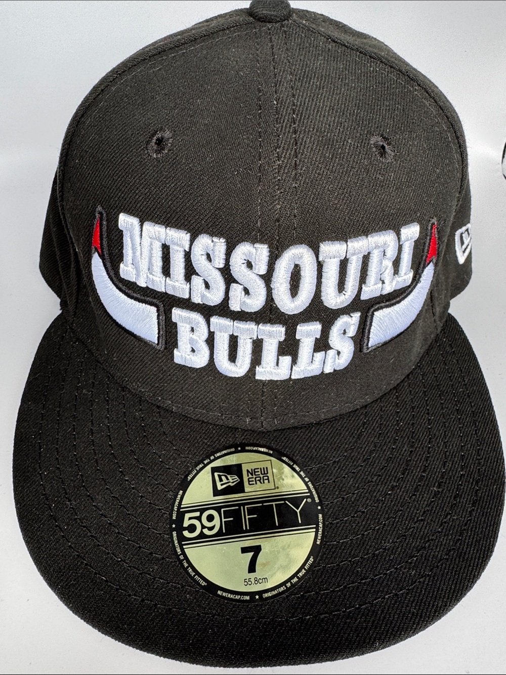 New Era Black Missouri Bulls 59FIFTY Fitted Cap Chicago Bulls G- League team